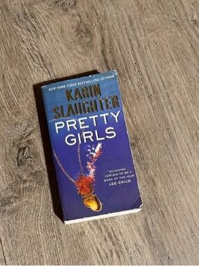 Karin Slaughter "Pretty Girls" Paperback - Blue Cover